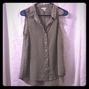 Black and white geometric sleeveless blouse